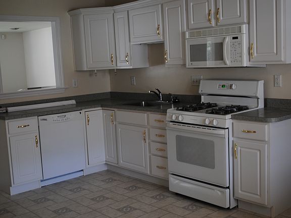 Bright Kitchen
