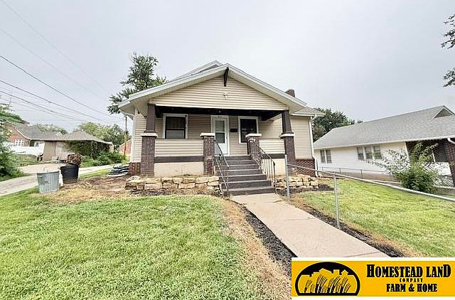 1st image of 811 10th St