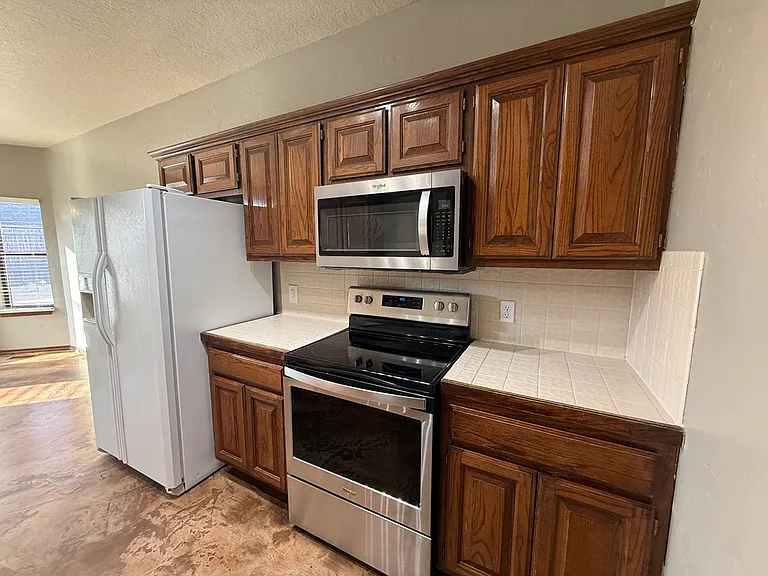 18509 Chestnut Oak Dr — Photo 13