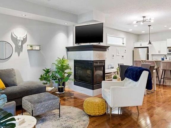 4th image of 528 34th St NW #1