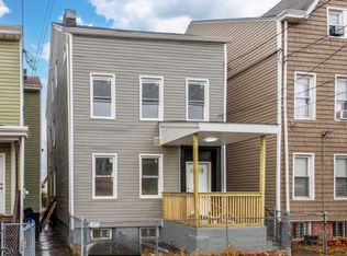 16 N Straight St, Paterson, NJ 07522