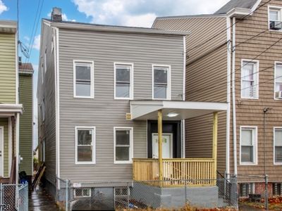 16 N Straight St, Paterson, NJ, 07522