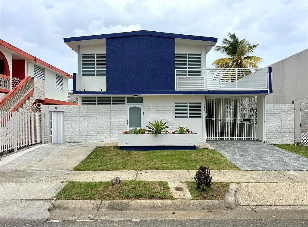 4 bed, 2.0 bath, 1300 sqft, $1,500 — Photo 1