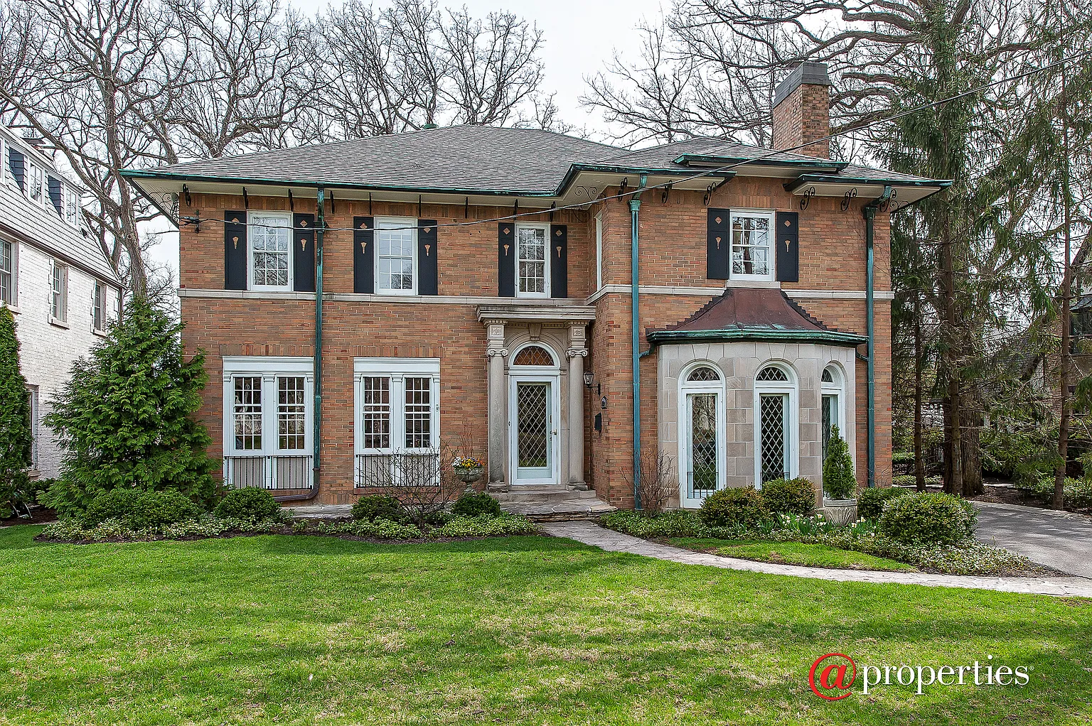 1192 Chatfield Rd photo 1
