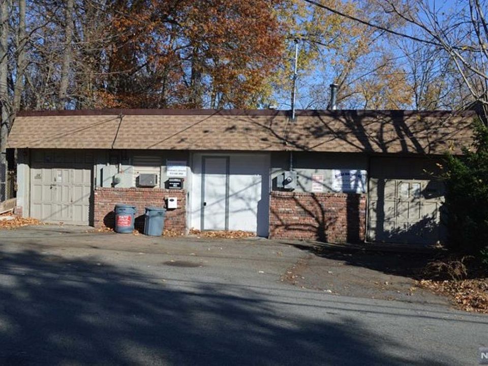 1st image of 24 Vreeland St