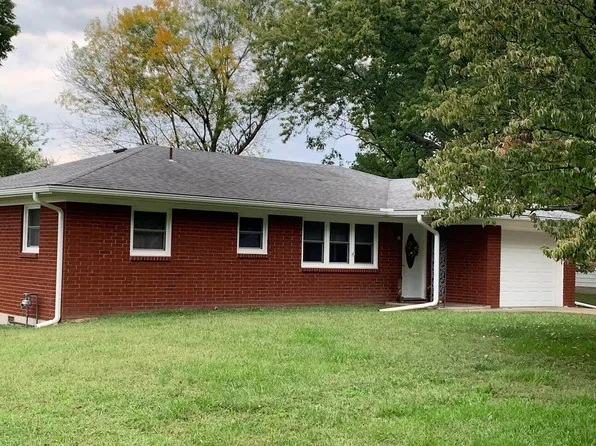 401 S Sayre Avenue, Ash Grove, MO 65604