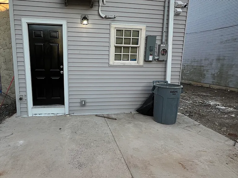 1456 N Myrtlewood St — Photo 16