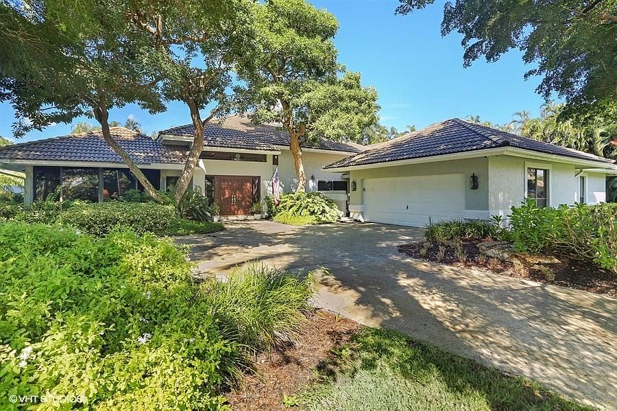 10459 Prestwick House