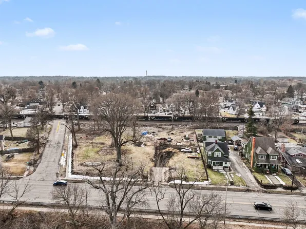 1244 Lincoln Way E, South Bend, IN 46601