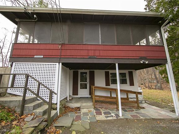3rd image of 16 Ferris Dr