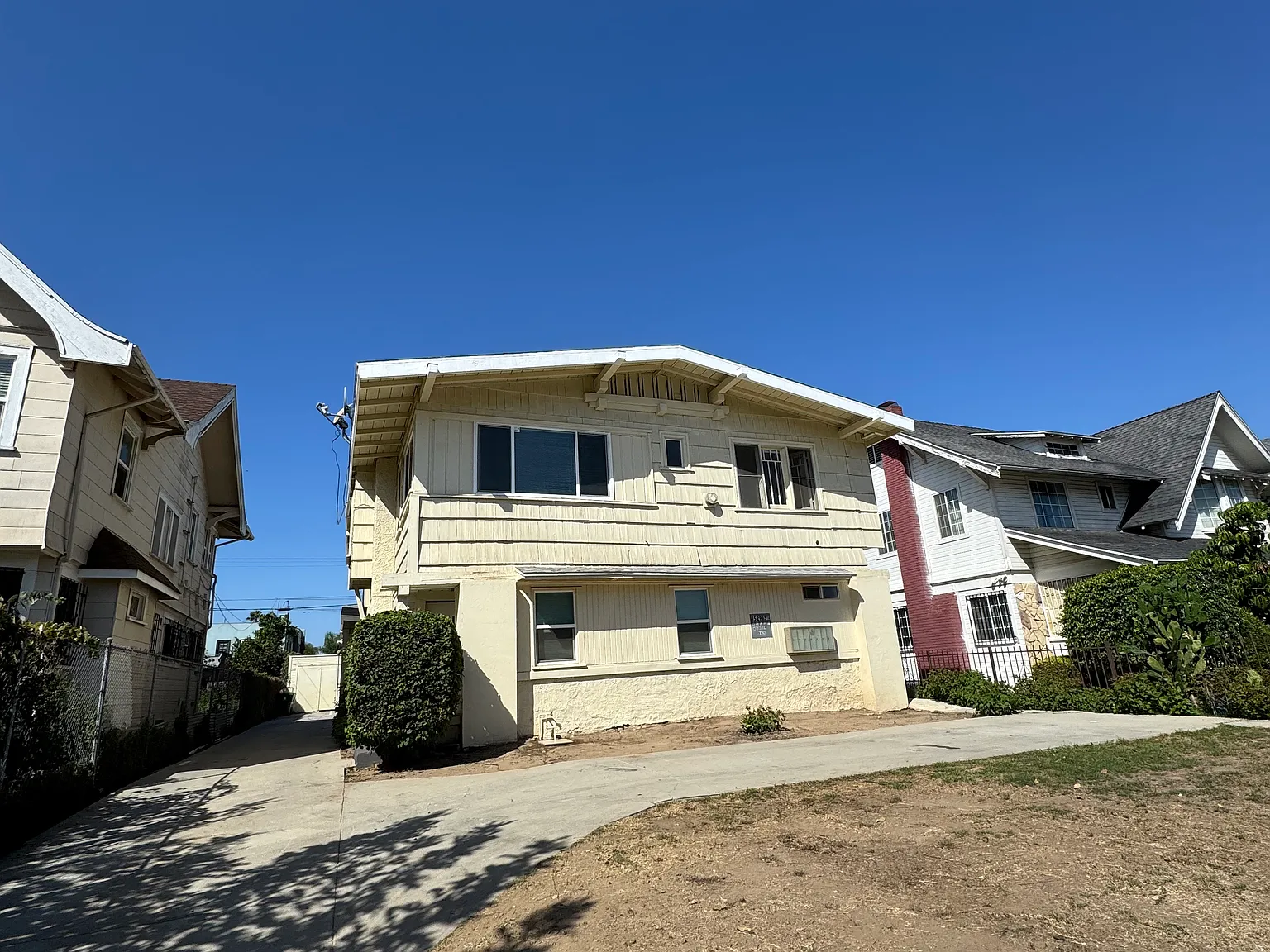 1 bed, $2,850 — Photo 1