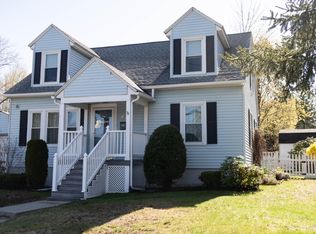 29 Hospital St, Augusta, ME 04330