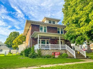 32 Allen St, Miles, IA 52064