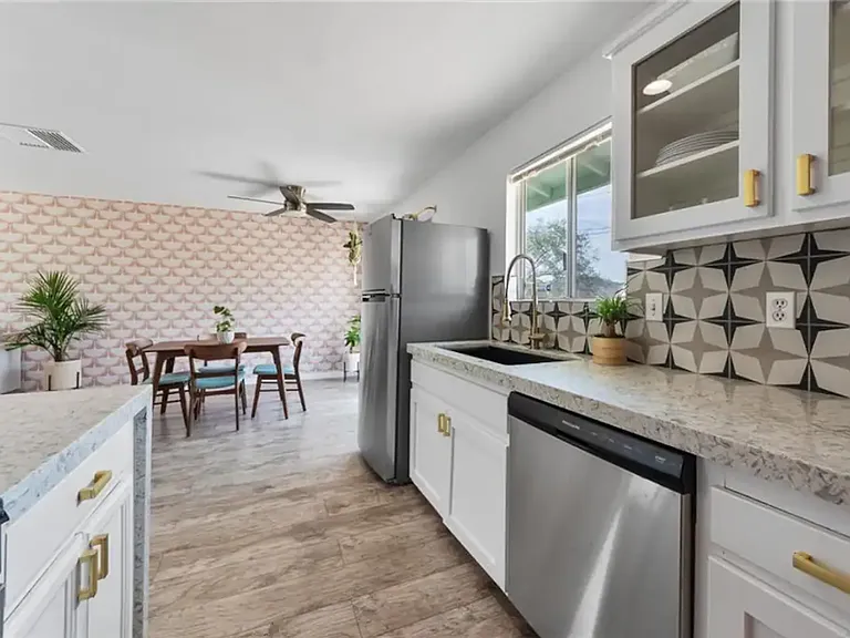 61739 Oleander Dr — Photo 2