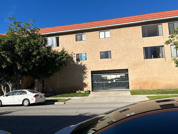 2nd image of 400 N Kenwood St APT 10