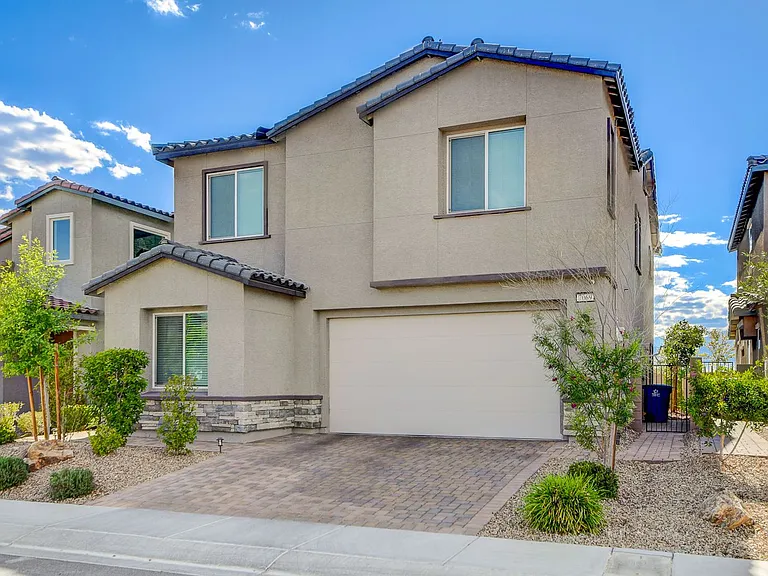 7069 Range Valley St — Photo 2