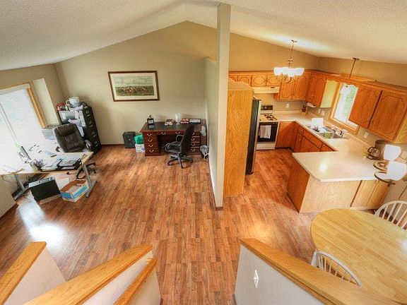 3rd image of 7263 Meadow Ct