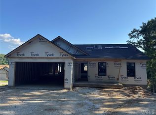 10967 Village Dr W, Foristell, MO 63348