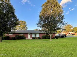 2700 Schumway Dr, Johnson City, TN 37601