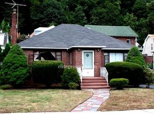 102 Myrtle Ave, Edgewater, NJ 07020