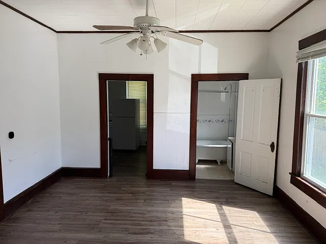 406 W Sycamore St #A — Photo 8