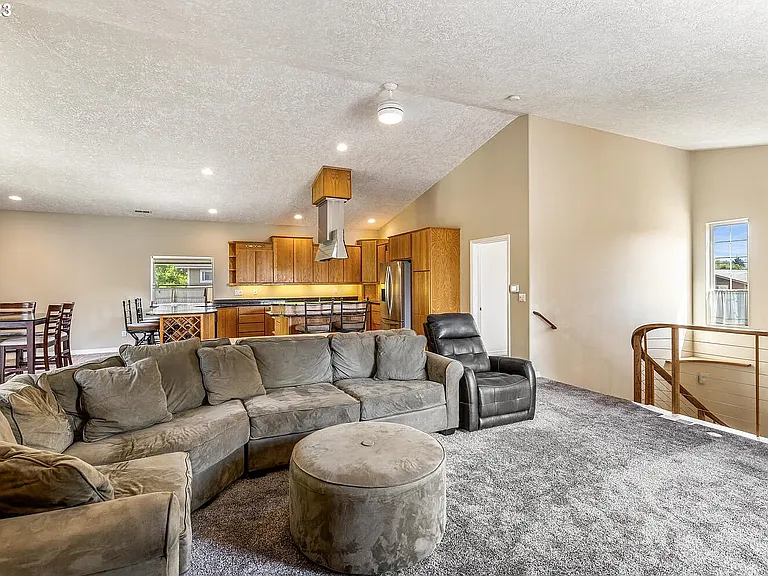3617 C St — Photo 20