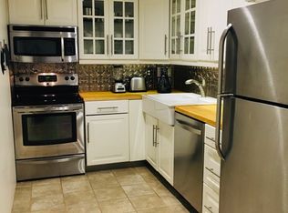 2612 N Webb Rd APT 9, Grand Island, NE 68803