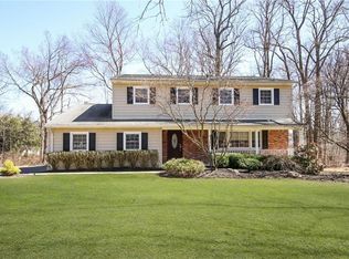 11 Continental Dr, West Nyack, NY