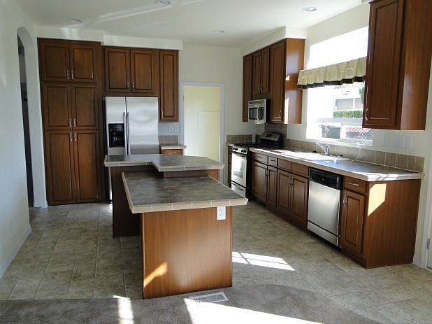 2nd image of 13225 Casa Vista St