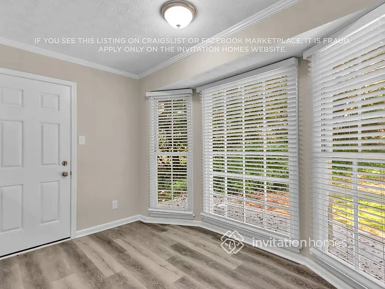 460 Glendale Ct — Photo 6