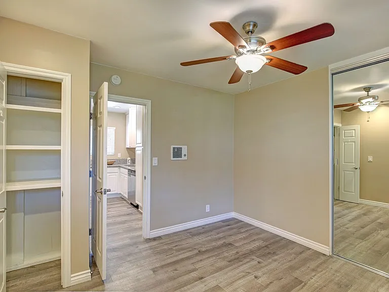 6830 Rosemead Blvd — Photo 31