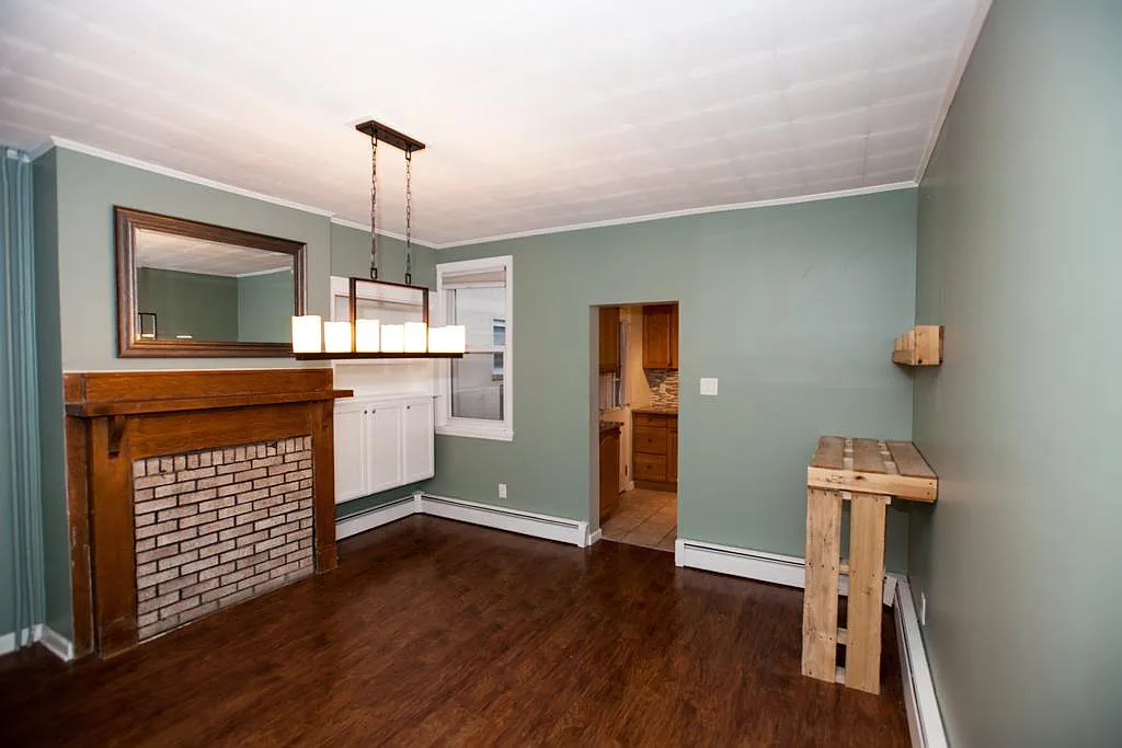 4 bed, $1,500 — Photo 4