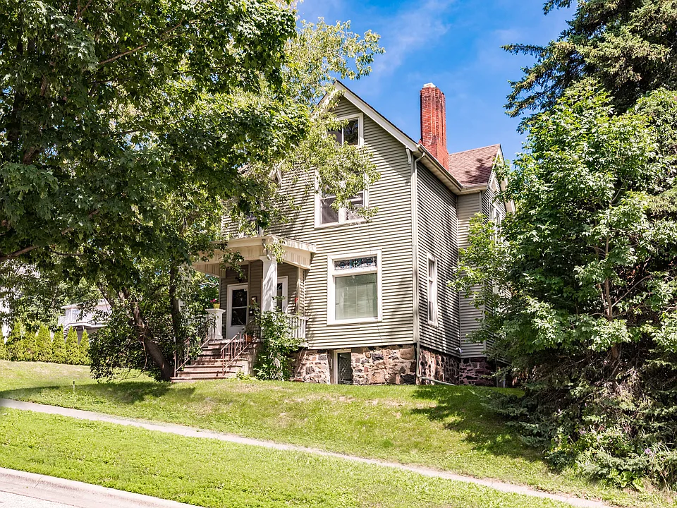230 N 16th Ave E #1