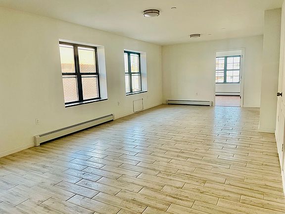 3rd image of 1654 84th St #Bd