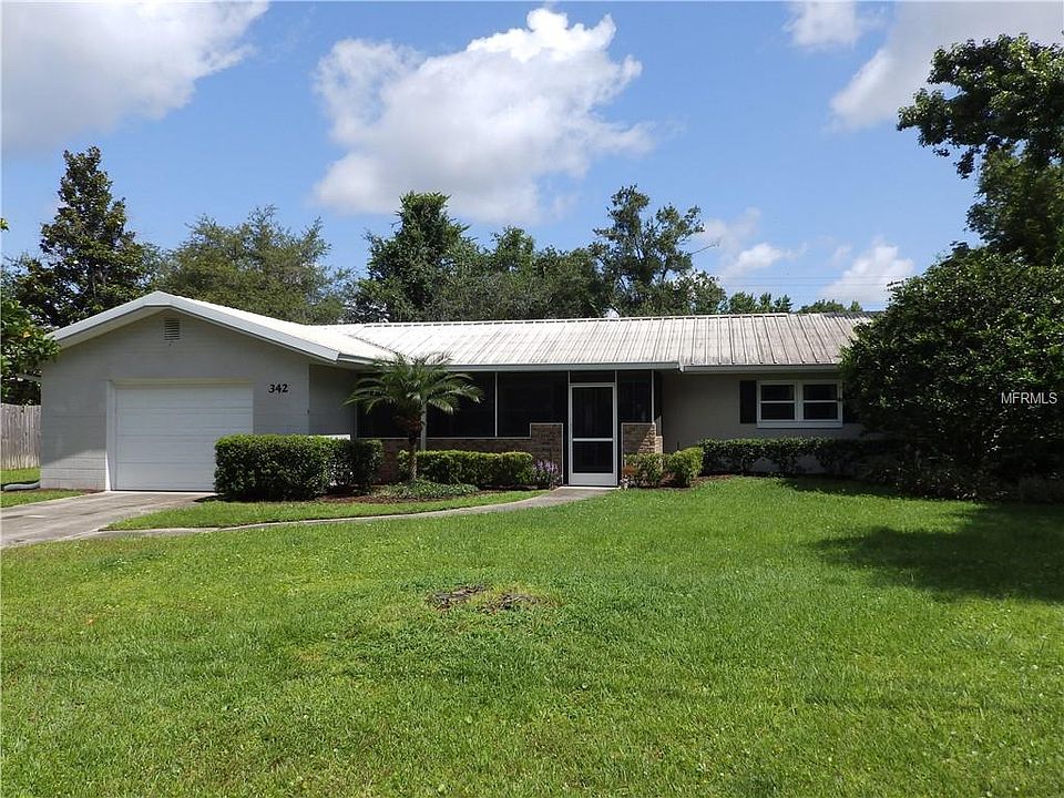 1st image of 342 Lake Crescent Dr