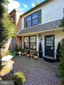 255 Lowrys Ln #B14, Bryn Mawr, PA, 19010