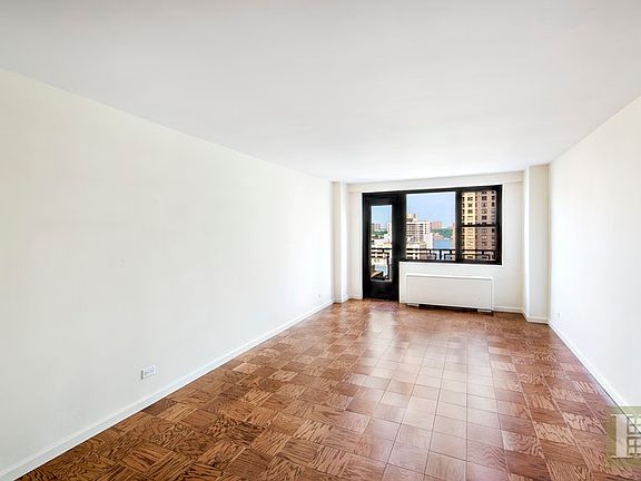 4th image of 141 Amsterdam Ave #16E