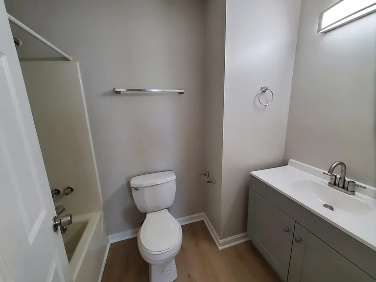 1100 Horsemans Ln #22 — Photo 30