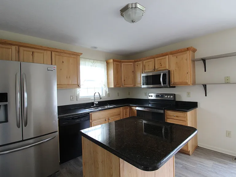 1311 Stonechris Dr — Photo 4