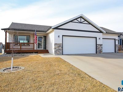 4025 S Appollonia Ct, Sioux Falls, SD, 57110