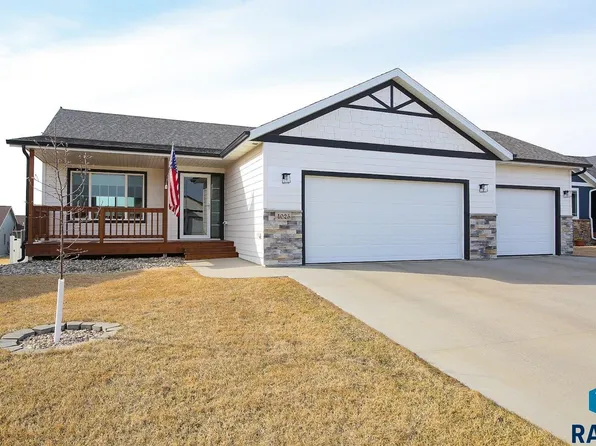 4025 S Appollonia Ct, Sioux Falls, SD 57110