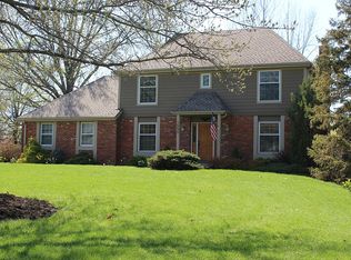 1505 S Lakestone Dr, Olathe, KS 66061
