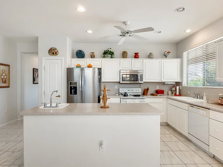 15114 W Alegria Ct — Photo 11