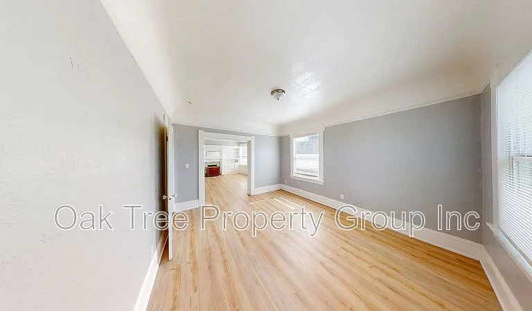 3252 Martin Luther King Jr Way — Photo 3