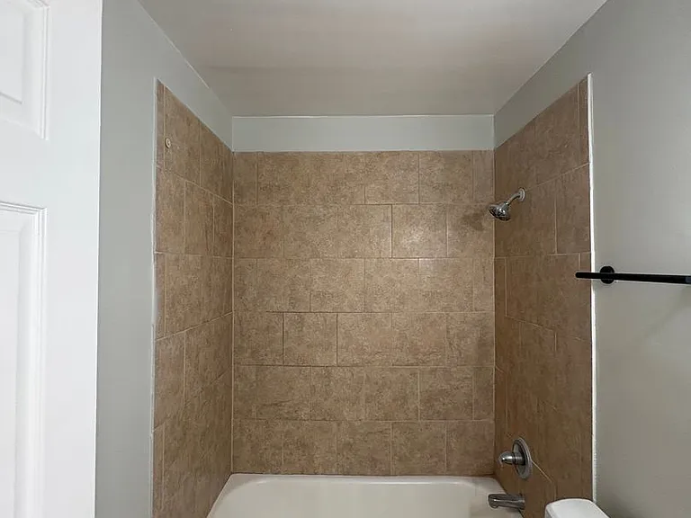 803 Oak St — Photo 14