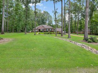2274 Tarance Ln, Florence, MS 39073