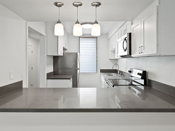 3rd image of 712 S Fernwood St #20