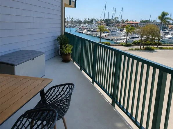 2901 Peninsula Rd, Oxnard, CA 93035