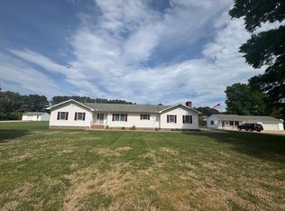 19 James Ln, Weems, VA