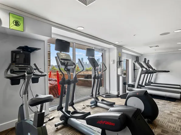 20 Avenue At Port Imperial image 34 of 45